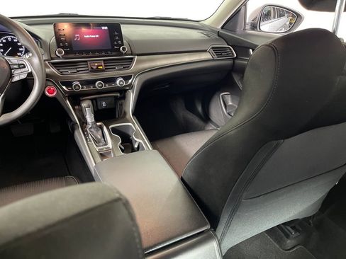 Used 2019 Honda Accord LX image 18