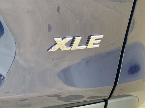 Used 2025 Toyota RAV4 XLE image 7