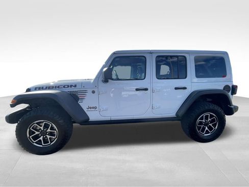 Used 2025 Jeep Wrangler Unlimited Rubicon w/ Safety Group image 17
