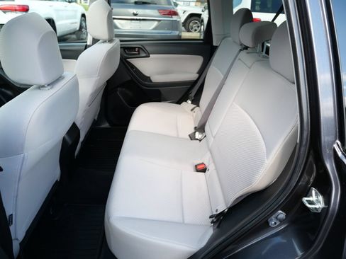 Used 2015 Subaru Forester 2.5i Premium w/ All-Weather Package AWD/4WD image 29