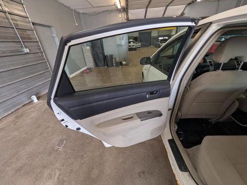 Used 2006 Toyota Prius FWD image 24