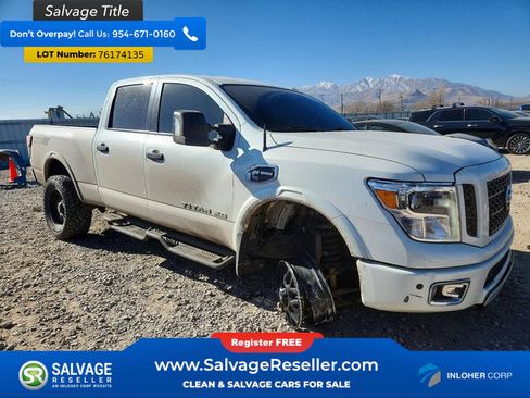 Used 2018 Nissan Titan PRO-4X w/ Pro-4x Convenience Package image 5