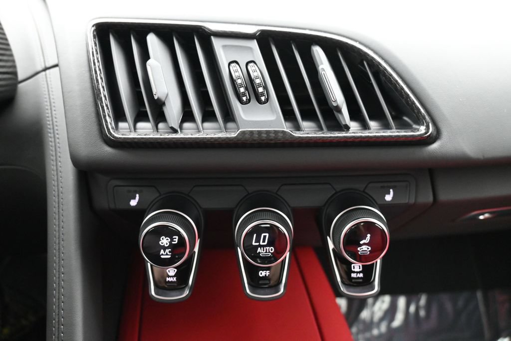Used 2022 Audi R8 V10 performance AWD/4WD image 17