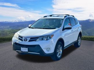 Used 2015 Toyota RAV4 XLE video 1