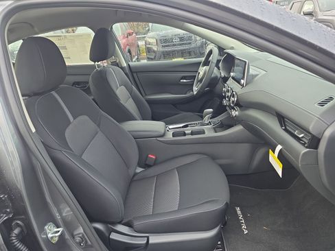 New 2025 Nissan Sentra SV w/ All-Weather Package image 25