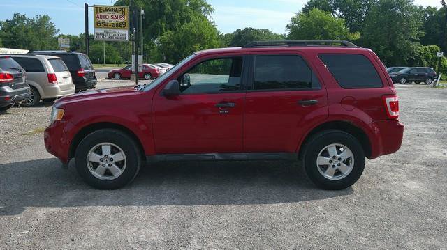 Used 2011 Ford Escape XLT FWD image 1