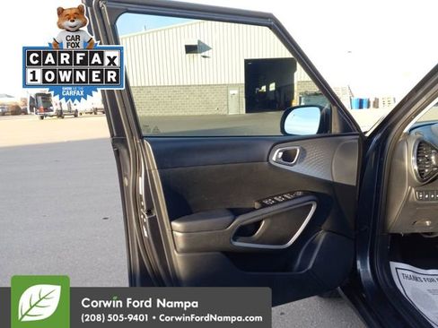 Used 2023 Kia Soul S image 10