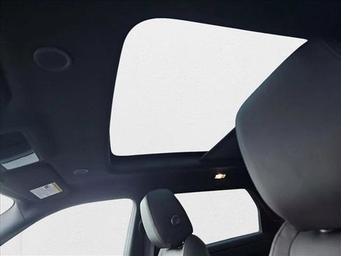 New 2026 Land Rover Range Rover Evoque S image 28