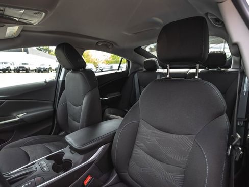Used 2019 Chevrolet Volt LT FWD image 18
