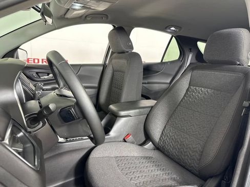 Used 2024 Chevrolet Equinox LT AWD/4WD image 16