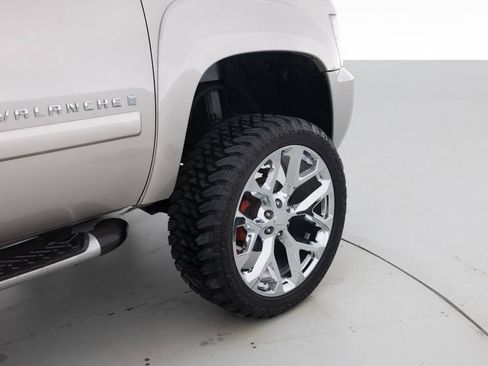 Used 2007 Chevrolet Avalanche LT w/ LT Preferred Equipment Group image 19