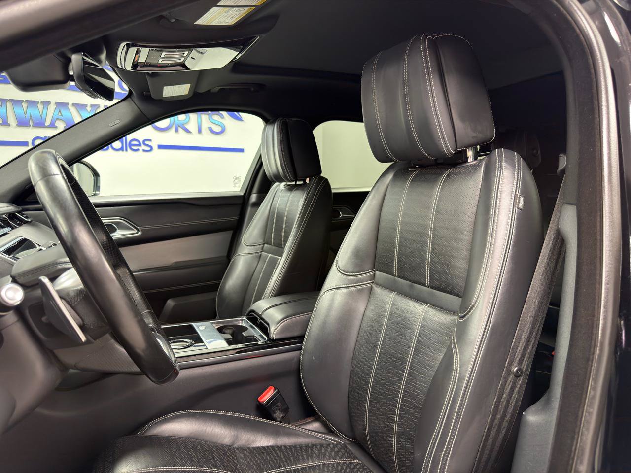 Used 2018 Land Rover Range Rover Velar AWD/4WD image 11