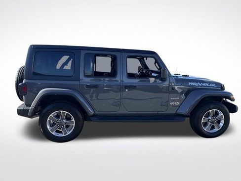 Used 2021 Jeep Wrangler Unlimited Sahara w/ Uconnect 4C Nav & Sound Group image 7