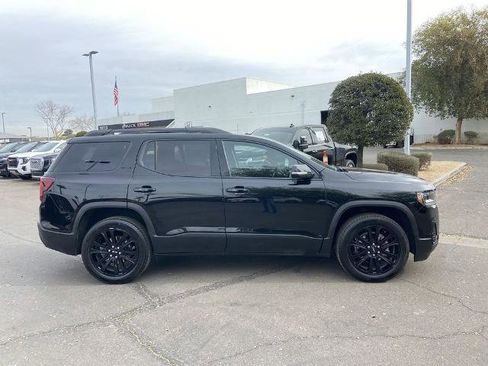 Used 2022 GMC Acadia SLE w/ Driver Convenience Package image 2