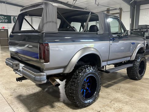 Used 1989 Ford Bronco Custom image 8