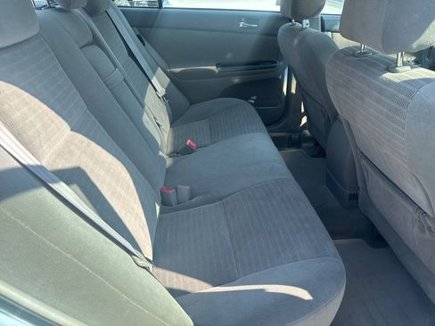 Used 2005 Toyota Camry LE FWD image 22
