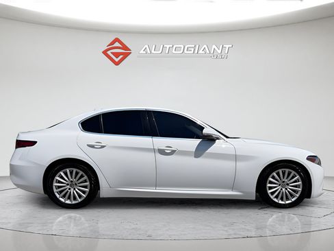 Used 2021 Alfa Romeo Giulia Sprint w/ Active Assist 1 Package RWD image 11