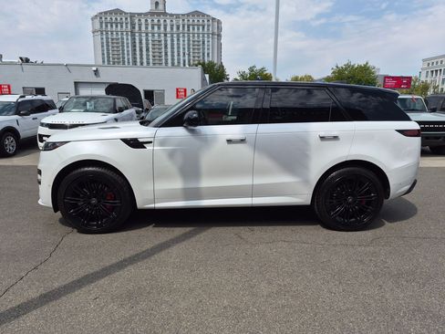 Used 2024 Land Rover Range Rover Sport Dynamic SE AWD/4WD image 7
