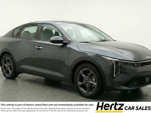 Used 2025 Kia K4 FWD image 1