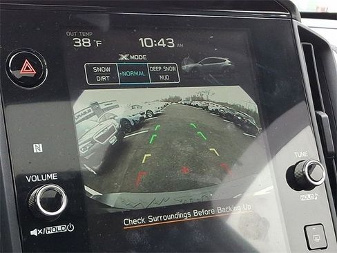 Used 2025 Subaru Crosstrek 2.0i Premium image 19