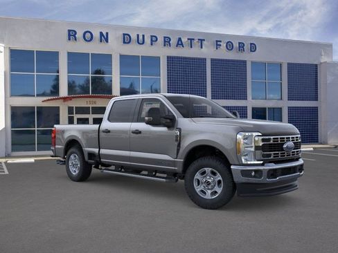 New 2026 Ford F250 XLT w/ FX4 Off-Road Package image 8