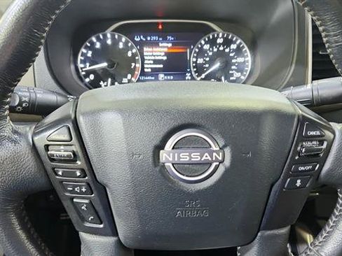 Used 2022 Nissan Frontier SV AWD/4WD image 14