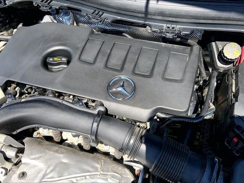 Certified 2023 Mercedes-Benz GLA 250 4MATIC image 33