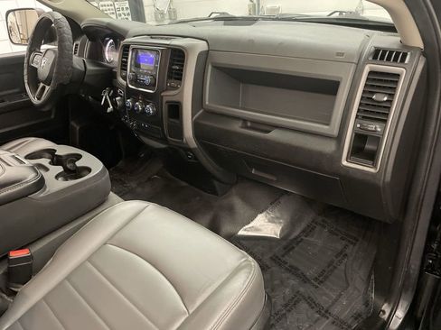 Used 2018 RAM 1500 Tradesman AWD/4WD image 18