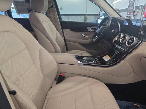 Certified 2020 Mercedes-Benz GLC 300 image 11