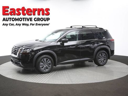 Used 2024 Nissan Pathfinder SV w/ Lighting Package (N92) AWD/4WD image 57
