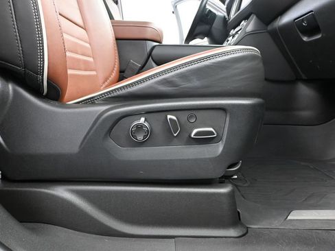 Used 2023 GMC Yukon XL Denali Ultimate AWD/4WD image 61