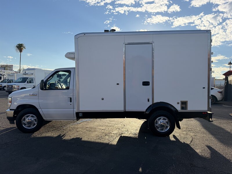 Used 2023 Ford E-350 and Econoline 350 Super Duty w/ Power Windows & Locks Group RWD image 5