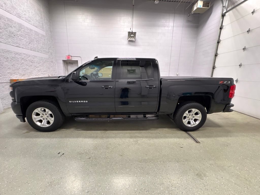 Used 2018 Chevrolet Silverado 1500 LT w/ All Star Edition AWD/4WD image 8