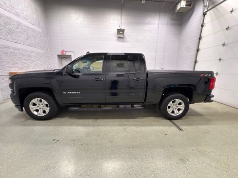 Used 2018 Chevrolet Silverado 1500 LT w/ All Star Edition AWD/4WD image 8