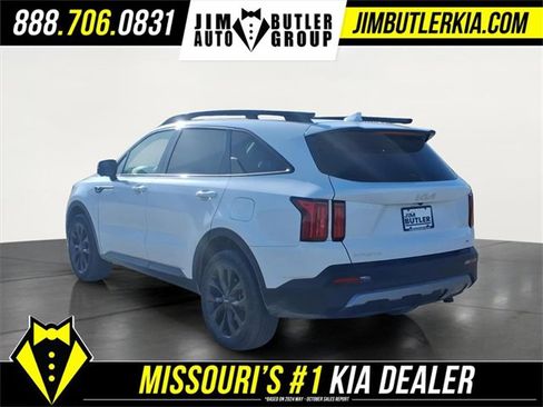 Used 2023 Kia Sorento SX Prestige image 4