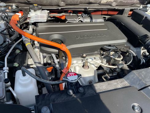 Used 2023 Honda CR-V Sport Touring image 18