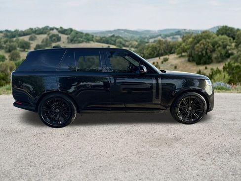Used 2023 Land Rover Range Rover SE AWD/4WD image 13