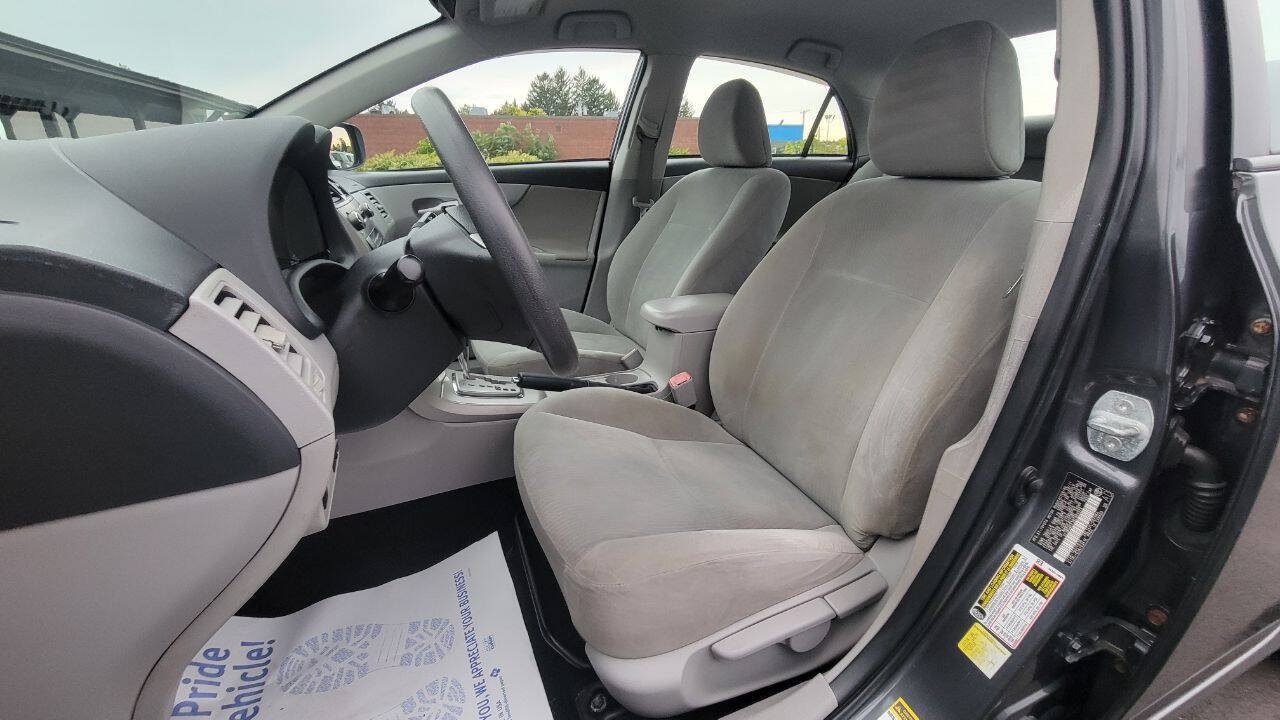 Used 2011 Toyota Corolla LE FWD image 13