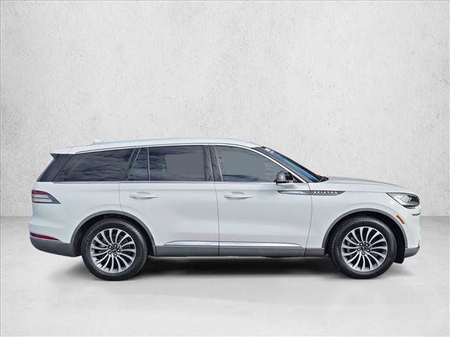 Used 2020 Lincoln Aviator Reserve w/ Class IV Trailer Tow Package RWD image 4