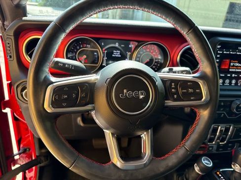 Used 2020 Jeep Wrangler Unlimited Rubicon AWD/4WD image 18