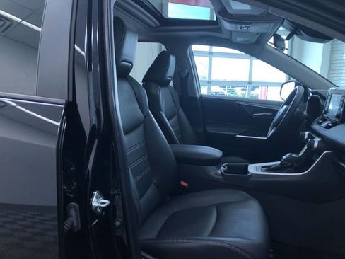 Certified 2022 Toyota RAV4 XLE Premium image 14