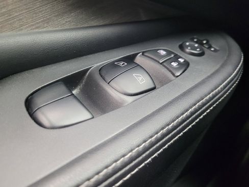 Used 2016 Nissan Murano S w/ Navigation Package AWD/4WD image 27