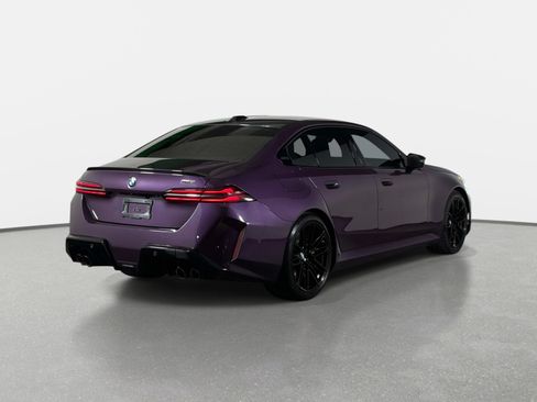 Used 2026 BMW M5 w/ Carbon Package AWD/4WD image 3