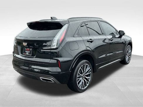 Used 2025 Cadillac XT4 Sport w/ Cold Weather Package image 5