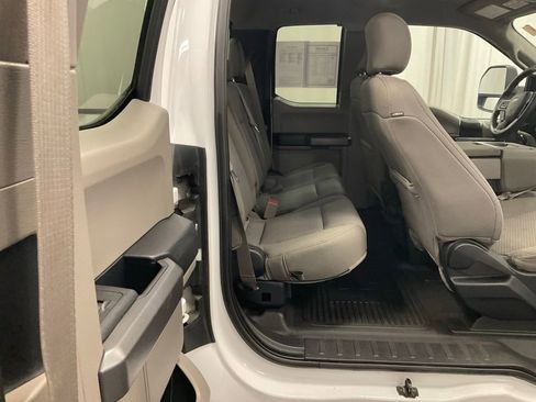 Used 2019 Ford F250 XLT w/ Camper Package AWD/4WD image 20