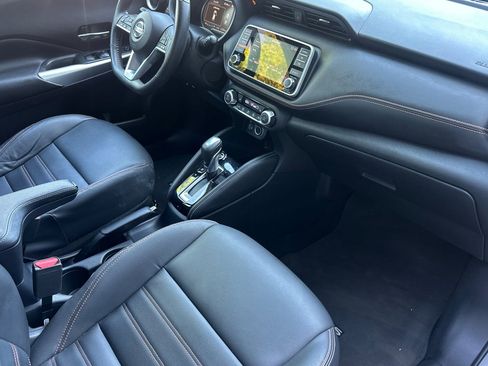 Used 2020 Nissan Kicks SR w/ SR Premium Package FWD image 20
