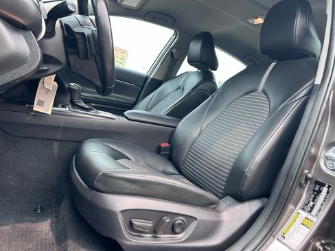 Used 2024 Toyota Camry SE FWD image 13