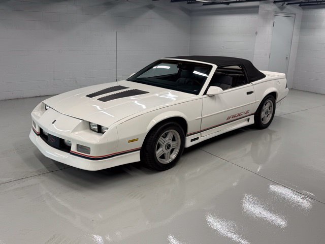 Used 1990 Chevrolet Camaro RS RWD image 1