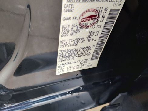 Used 2017 Nissan Titan SV image 18