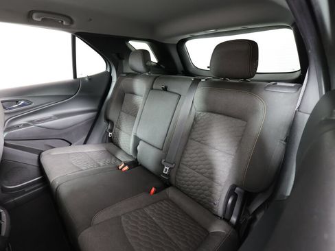 Used 2018 Chevrolet Equinox LT FWD image 16